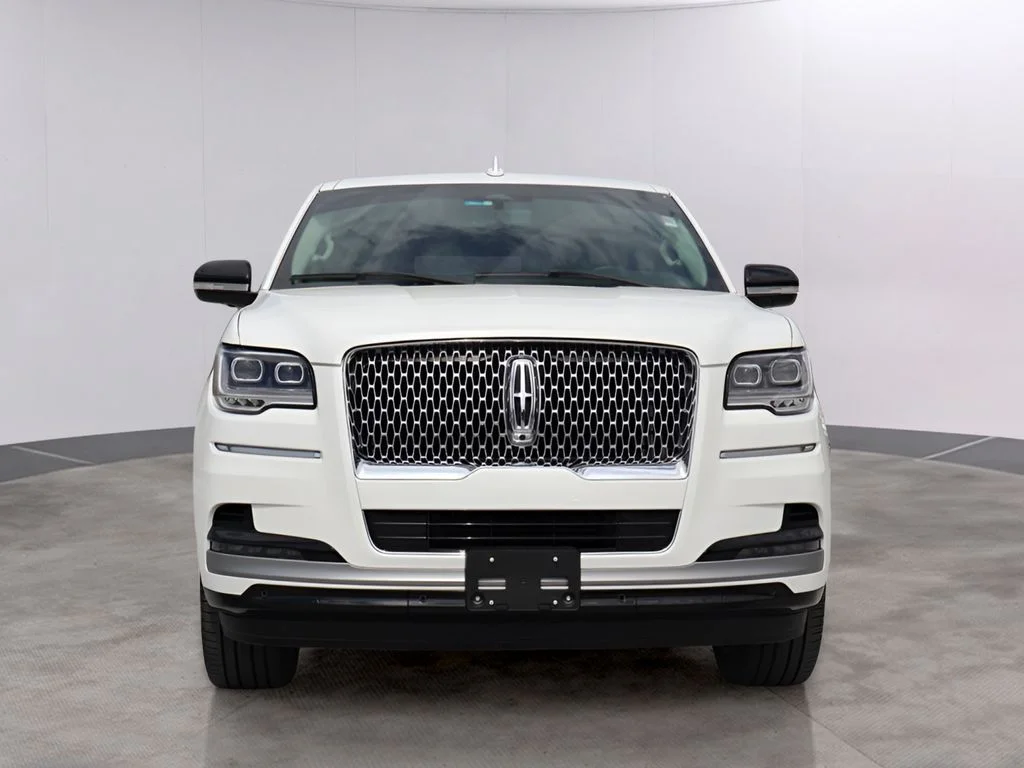Used 2024 Lincoln Navigator Premiere with VIN 5LMJJ2NG8REL20680 for sale in Kansas City