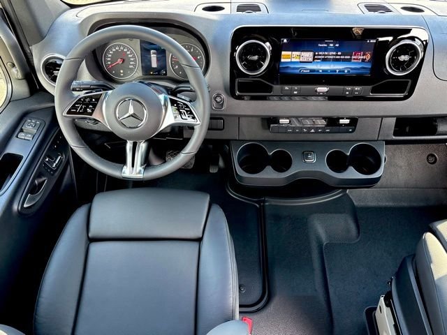 New 2026 Pebble Gray Mercedes-Benz Cargo 170 WB image 23