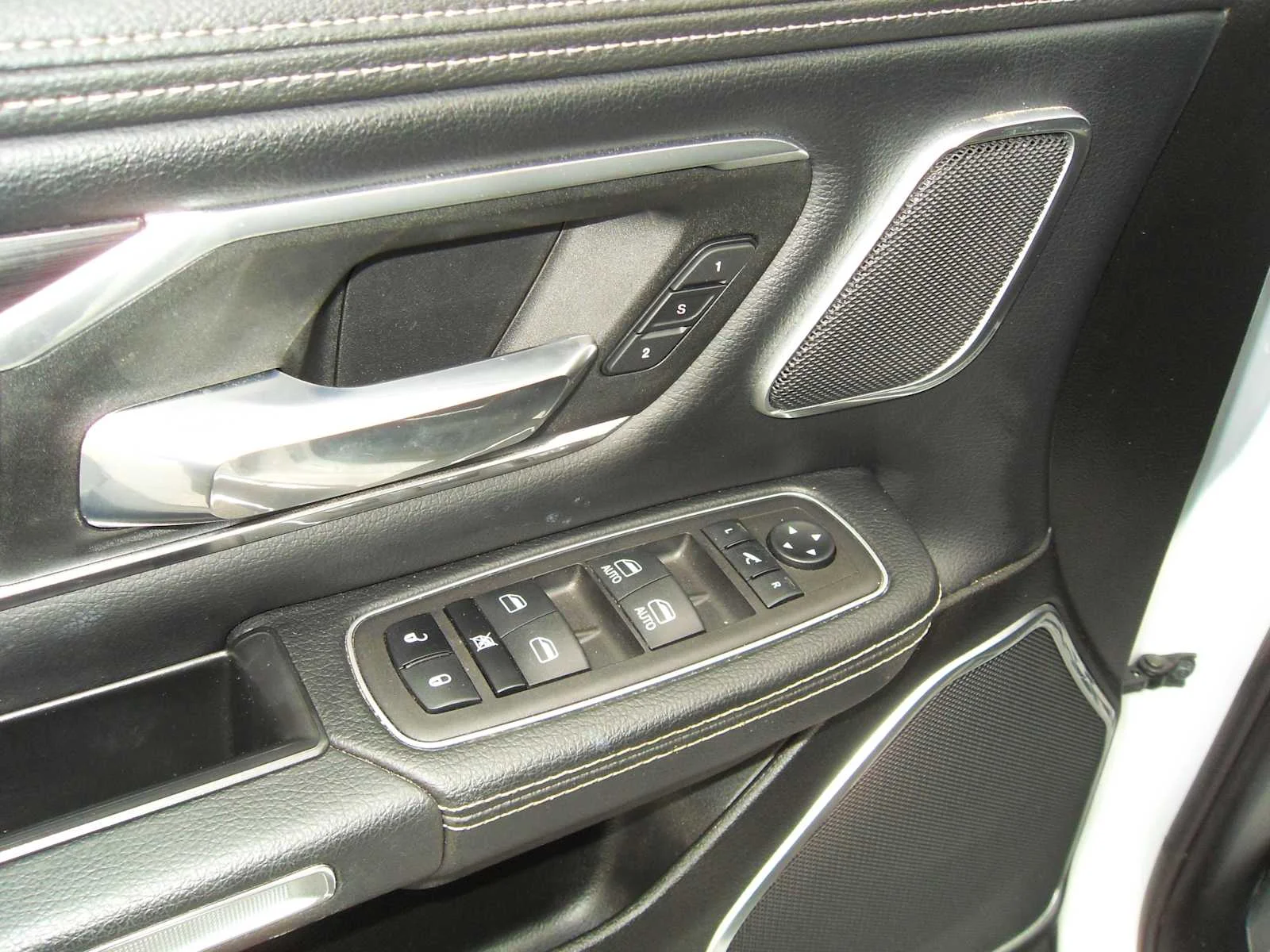 Used 2023 Bright White Clearcoat Ram Laramie image 33