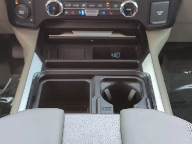 Used 2025 White Ford Platinum image 19