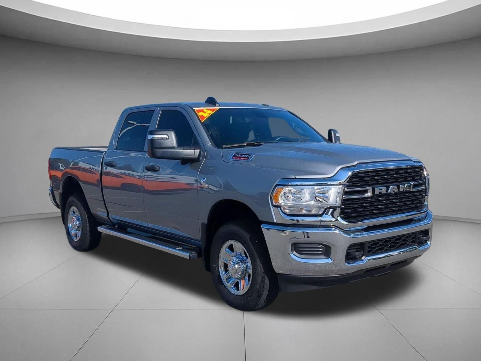 Used 2024 Billet Silver Metallic Clearcoat Ram Tradesman image 7