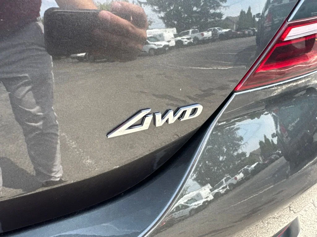 2025 GENESIS G70 Standard - Photo 46