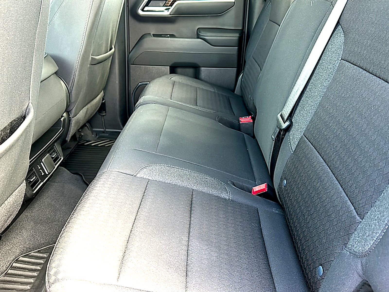 Used 2025 Titanium Rush Metallic GMC Elevation image 18