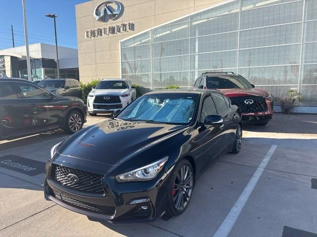 Used 2024 Black Opal Metallic INFINITI Red Sport 400 image 12