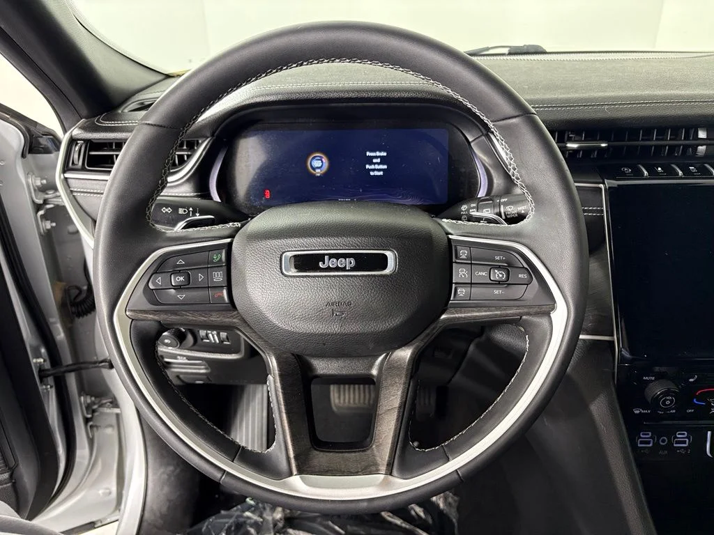 Used 2024 Silver Jeep Limited image 24