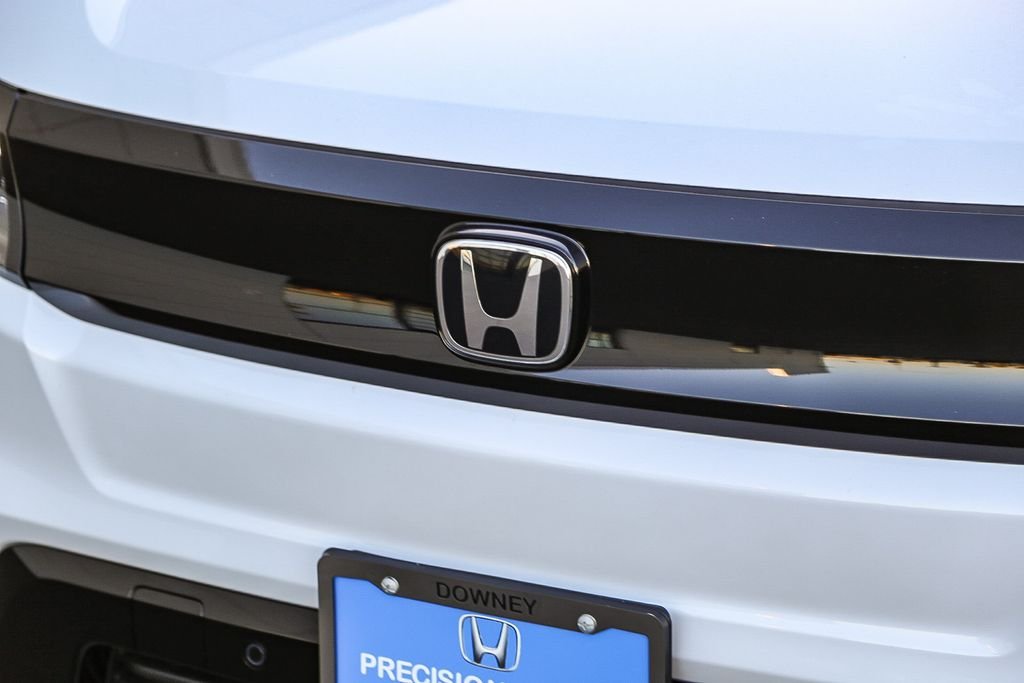 New 2026 Frostline White Pearl Honda Touring image 6