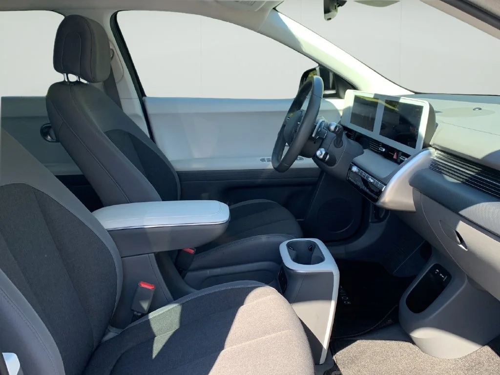 Certified Used 2024 Abyss Black Hyundai SEL image 36