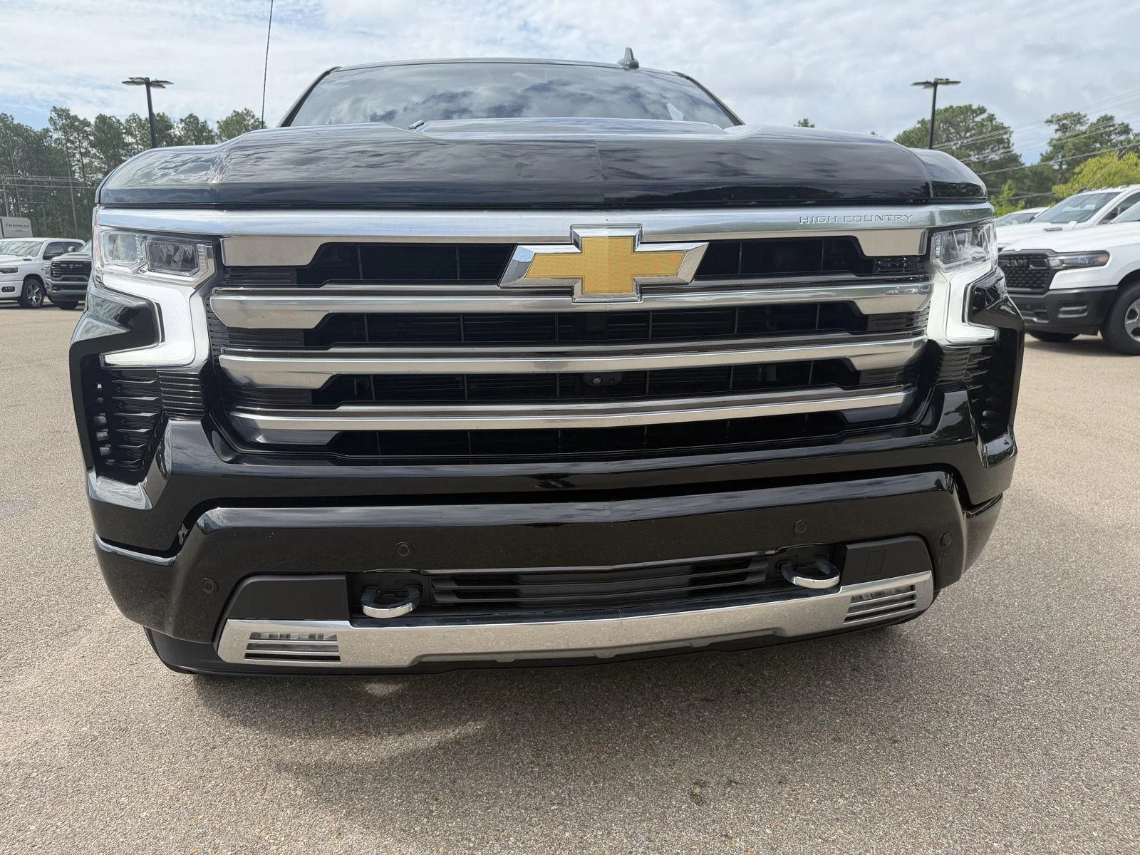 Used 2023 Black Chevrolet High Country image 23