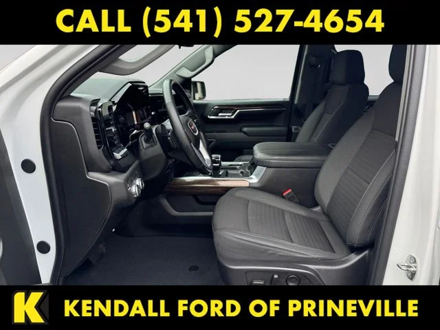 Used 2024 White GMC Elevation image 10