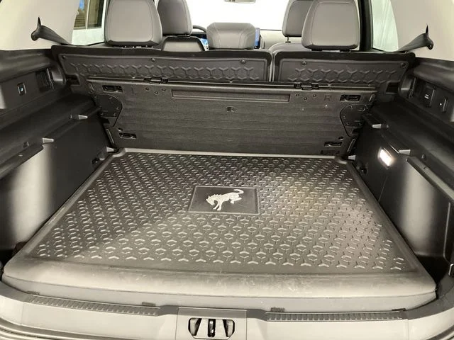 Used 2025 Velocity Blue Metallic Ford Badlands image 24