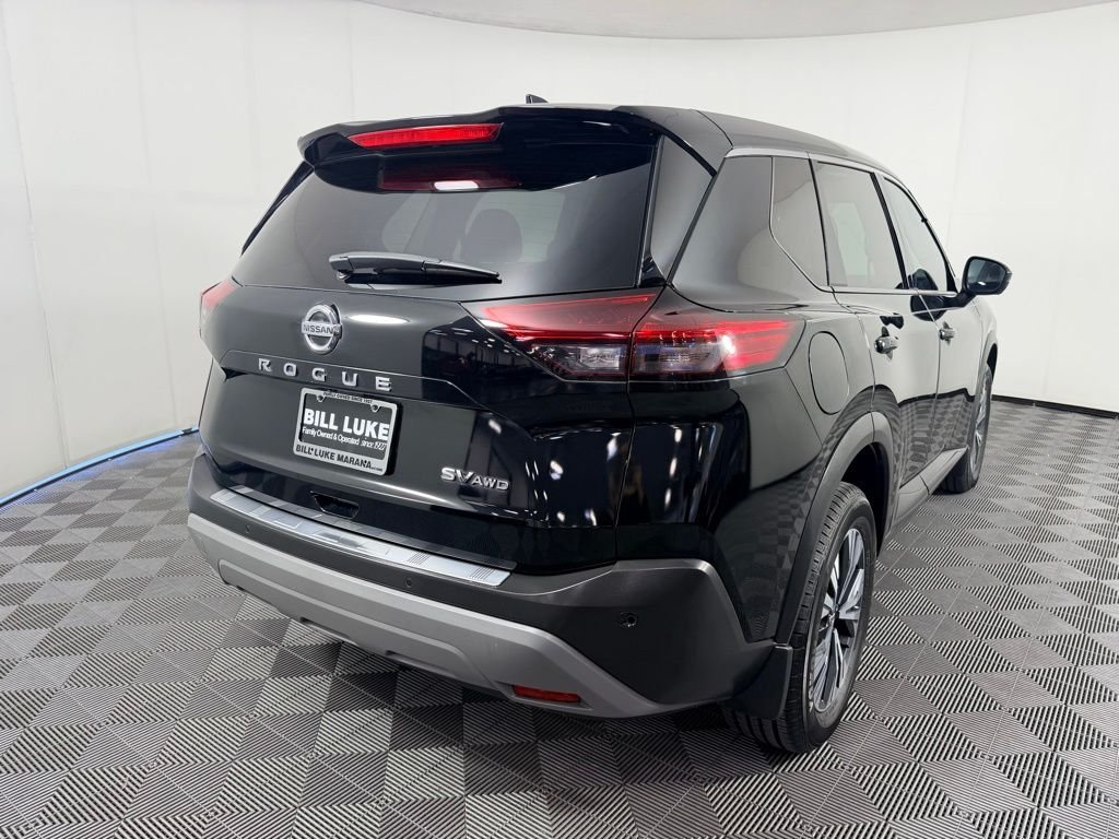 Used 2021 Black Nissan SV image 7