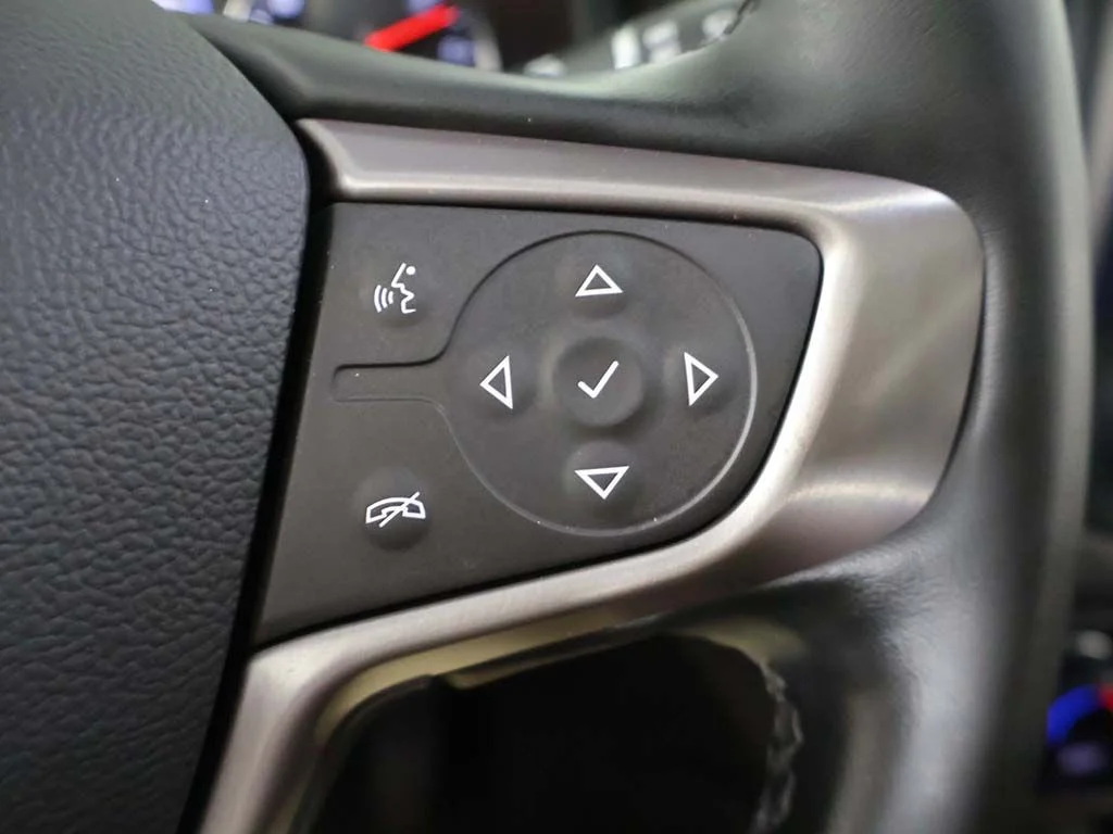 Used 2023 Silver GMC AT4 image 46