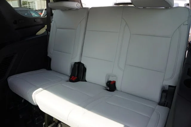 Used 2025 Black Chevrolet Premier image 27