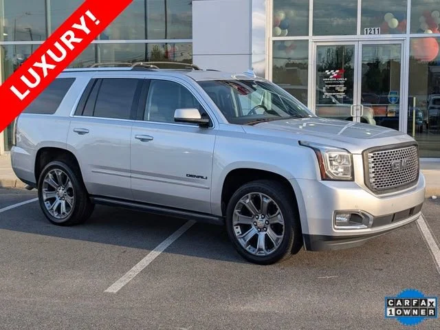 2015 GMC Yukon 4WD Denali's photo