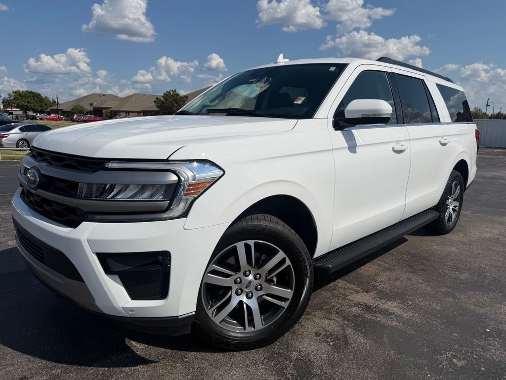 Used 2024 White Ford XLT image 2