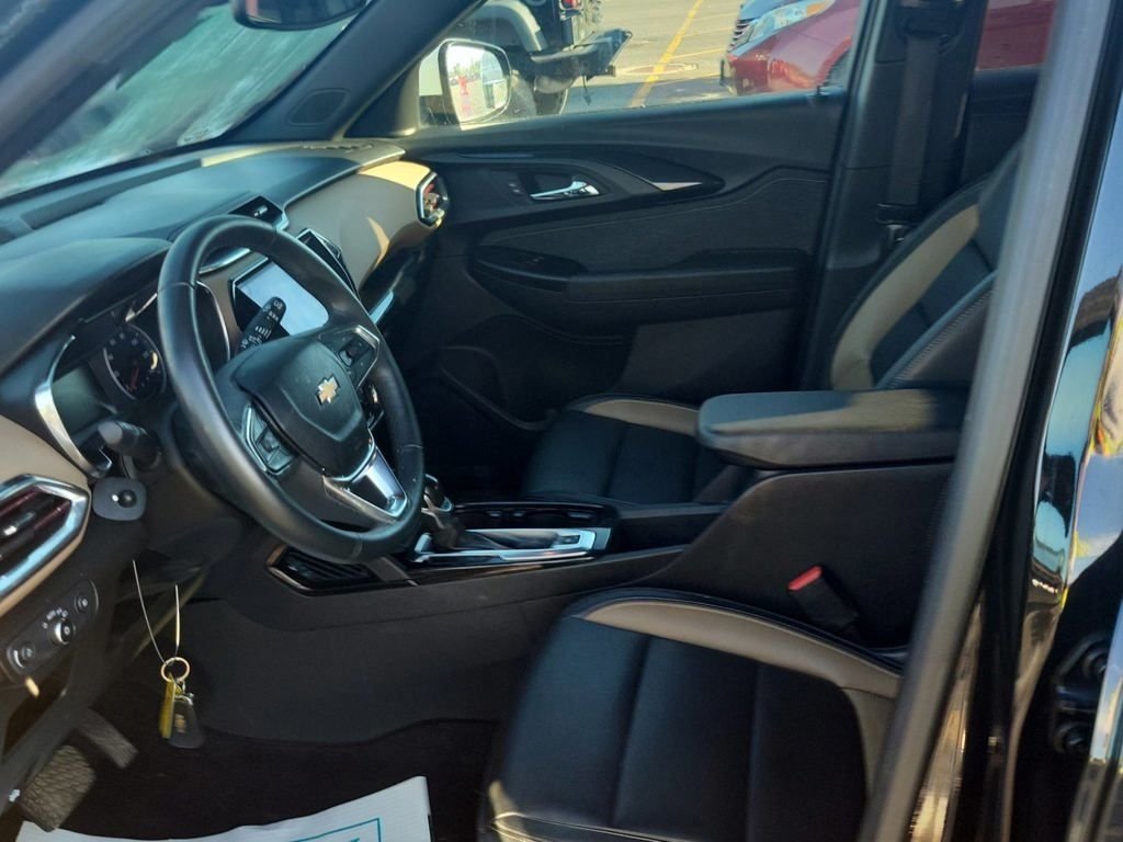 Used 2021 Black Chevrolet ACTIV image 19