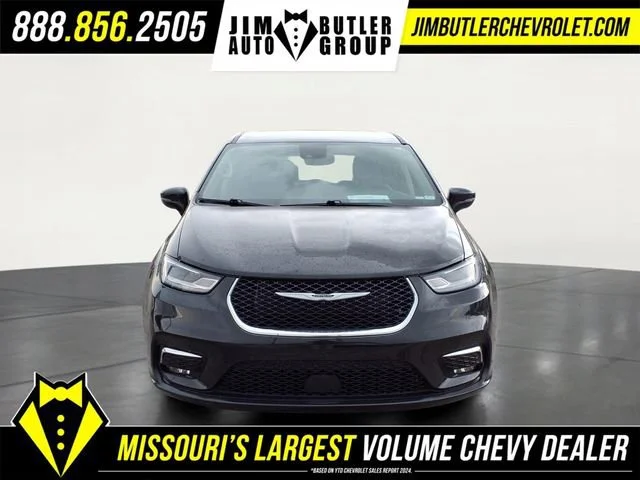 Used 2024  Chrysler Touring L image 18