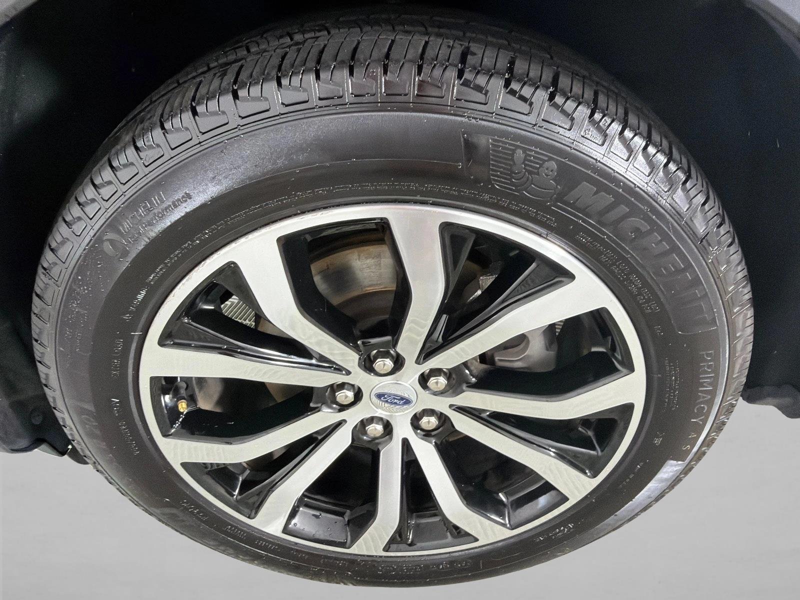 Used 2025 Carbonized Gray Metallic Ford ST-Line image 11