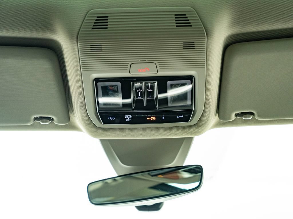 Used 2025 Pure White Volkswagen 2.0T Peak Edition image 41