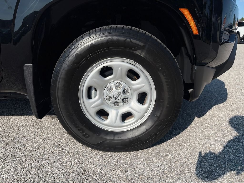 Used 2022 Super Black Nissan S image 45