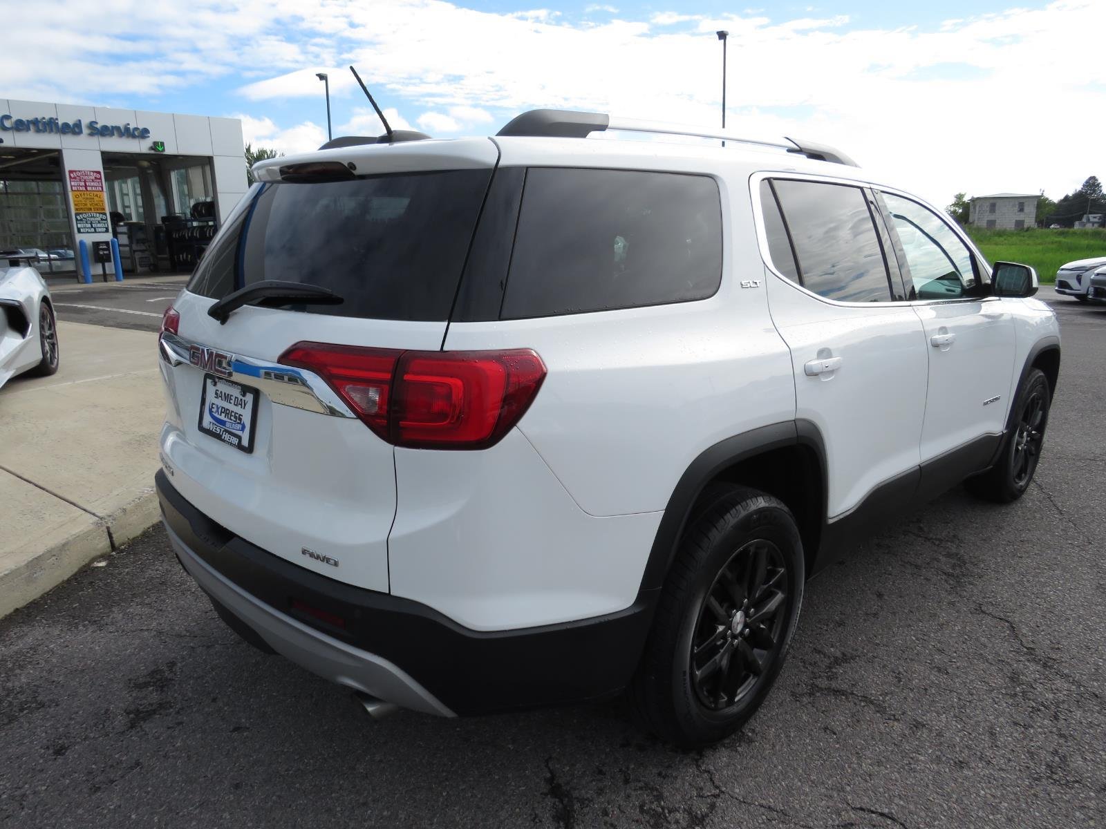 Used 2018 Summit White GMC SLT image 8