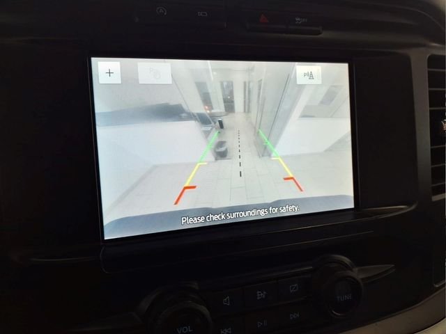 Used 2022 White Ford XL image 24