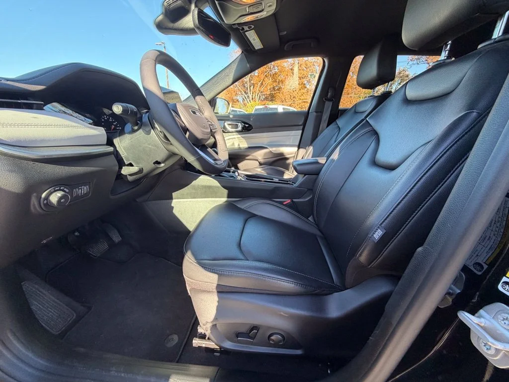 Used 2026 Black Jeep Limited image 12