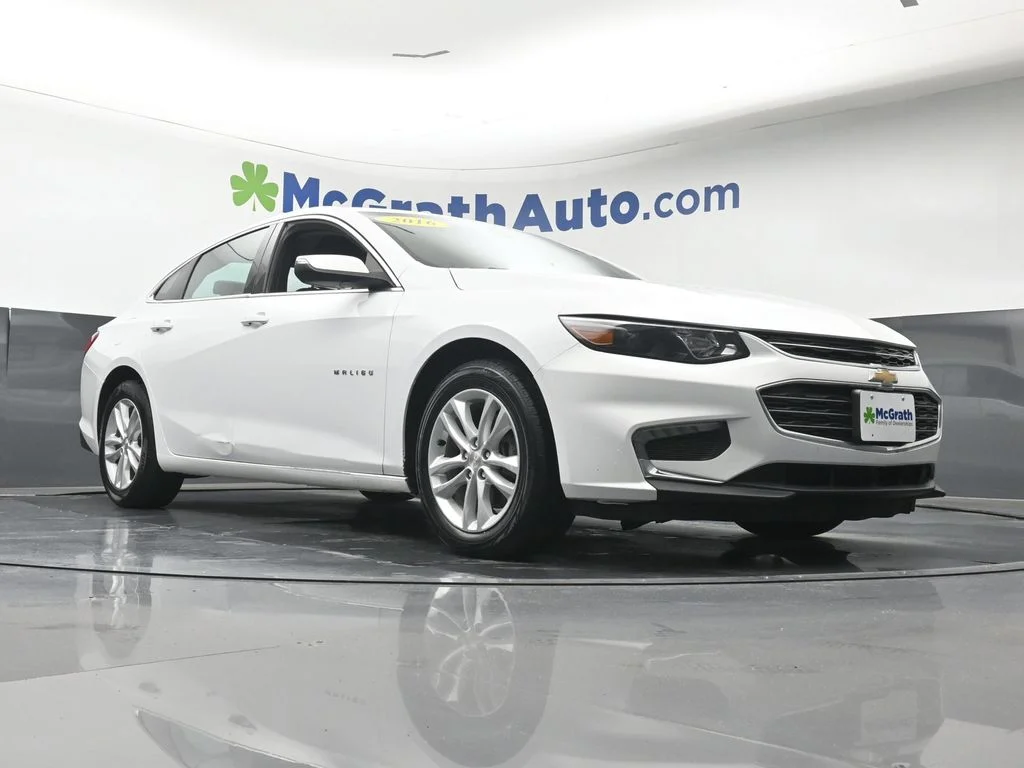 Used 2016 White Chevrolet LT image 25