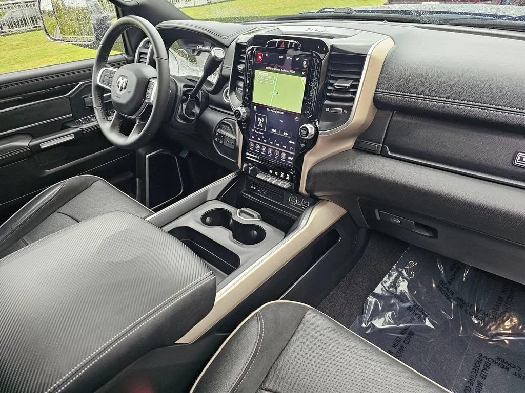 Used 2019  Ram Laramie image 10
