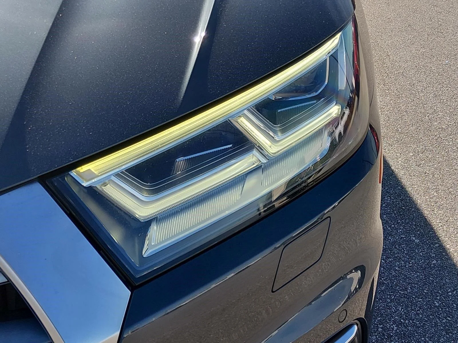 Used 2019 Manhattan Gray Metallic Audi Premium Plus image 10