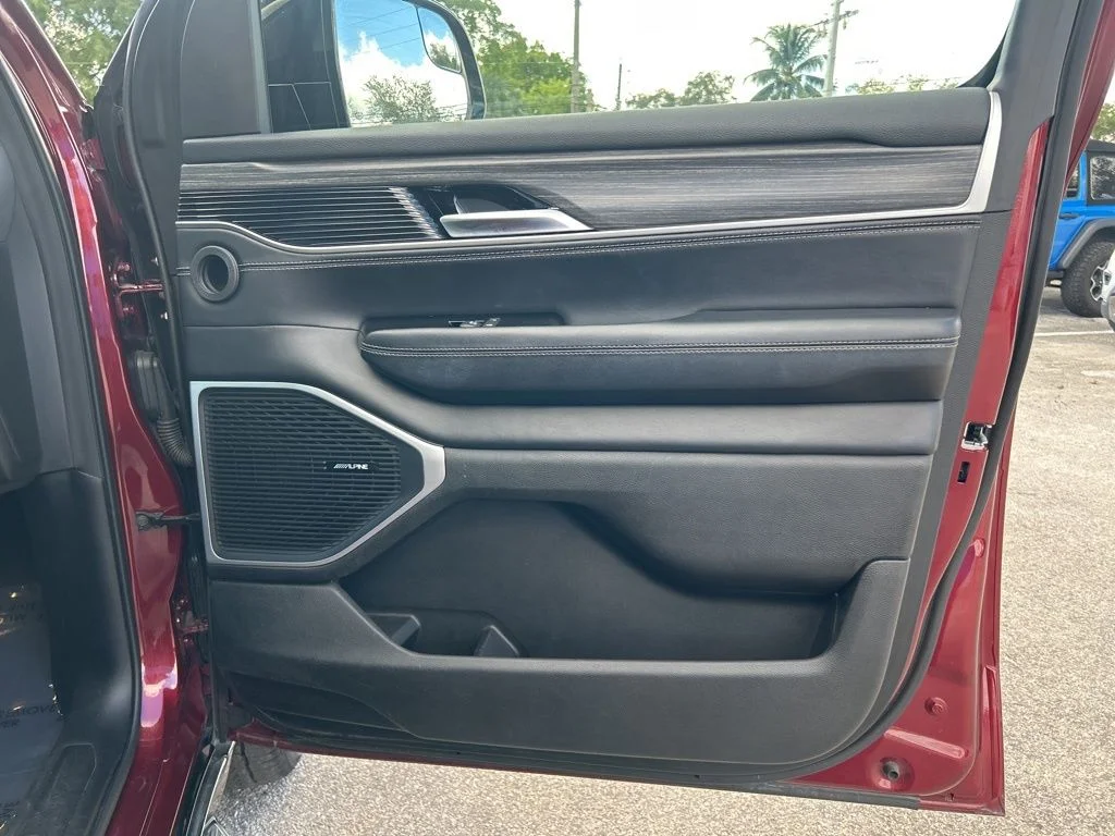 Used 2023 Red Jeep Series III image 21
