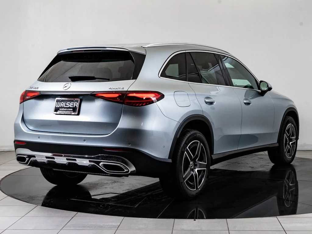 New 2026 Cirrus Silver Metallic Mercedes-Benz GLC 300 image 10