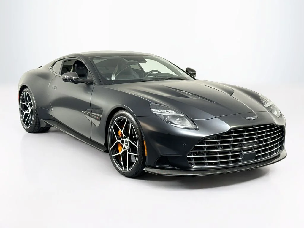 Used 2025 Oberon Black Aston Martin V12 image 7