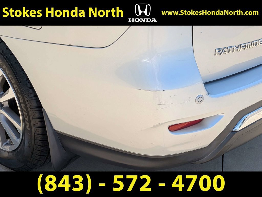 Used 2015 Silver Nissan SL image 5