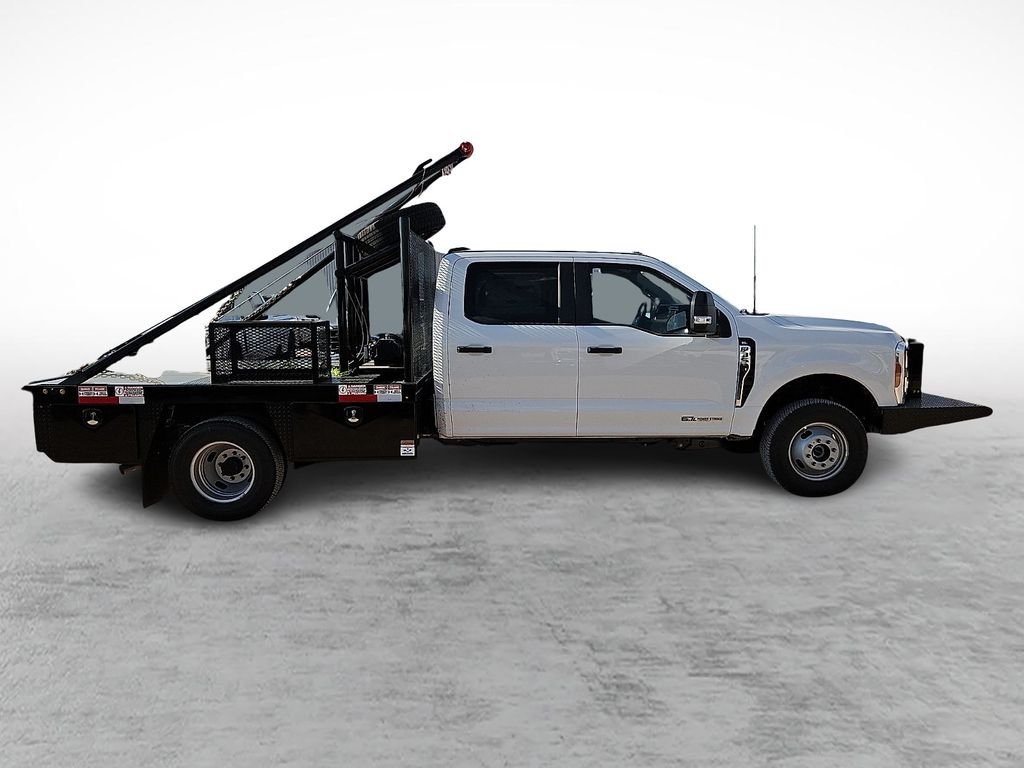 New 2026 Oxford White Ford F-350® XL image 12
