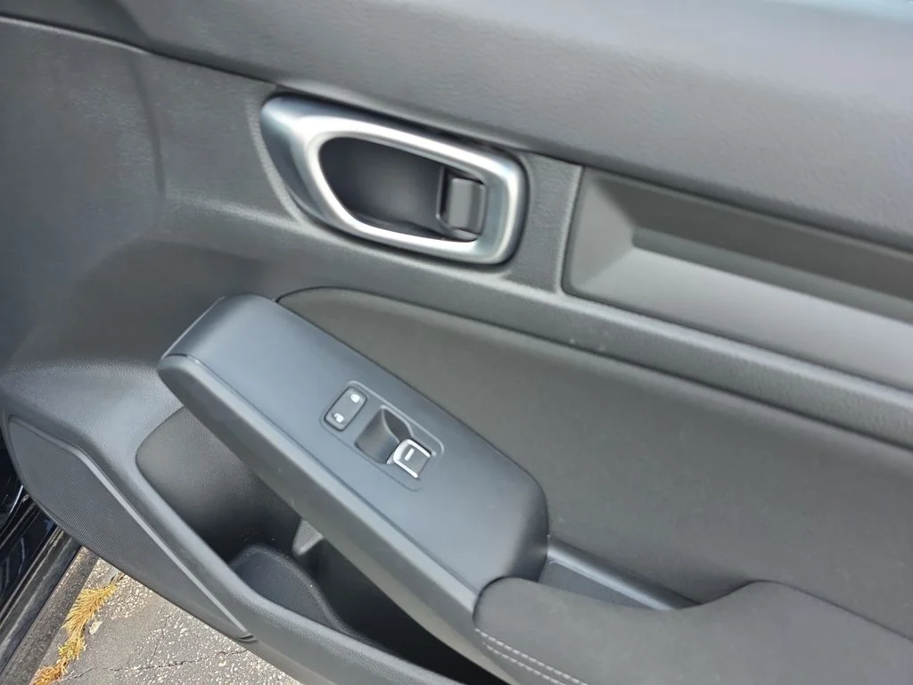 Used 2024 Crystal Black Pearl Honda Sport image 21