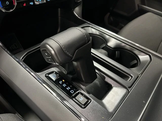 New 2026 Oxford White Ford XLT image 21