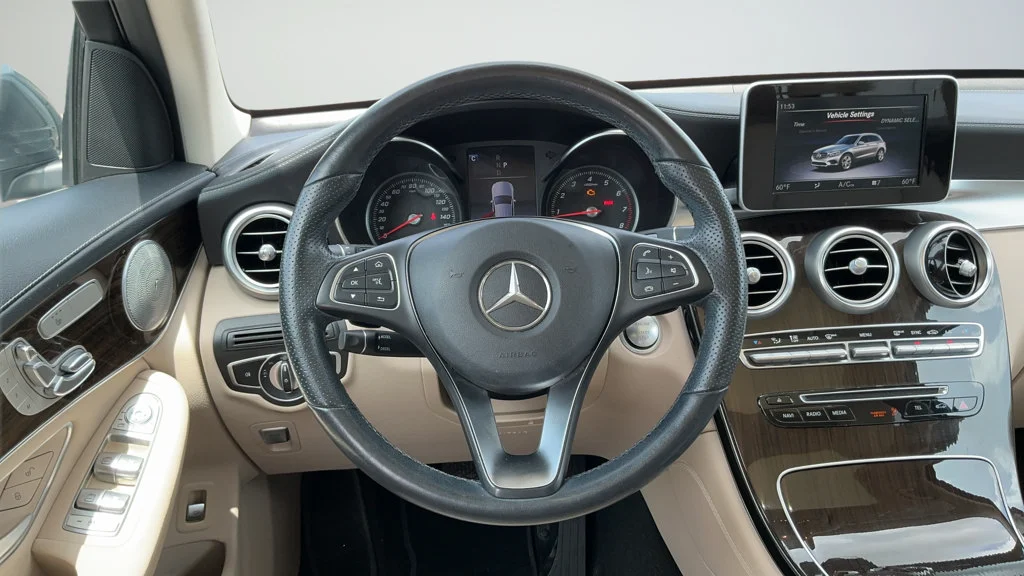 Used 2019  Mercedes-Benz GLC 300 image 9