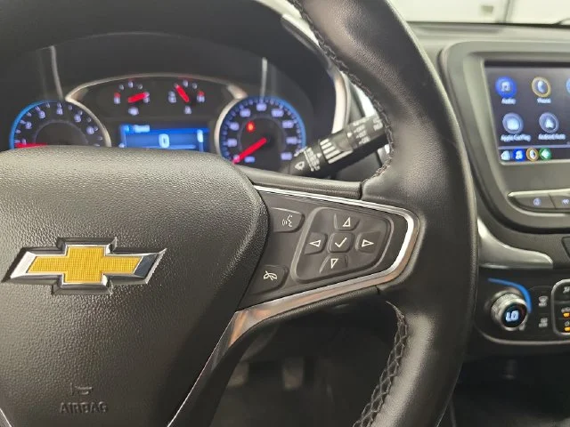 Used 2024 Summit White Chevrolet LT image 32