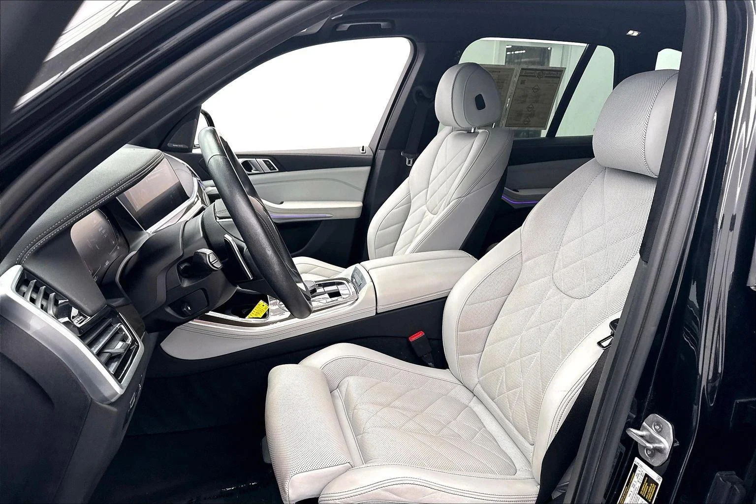 Used 2023 Black Sapphire Metallic BMW xDrive40i image 23