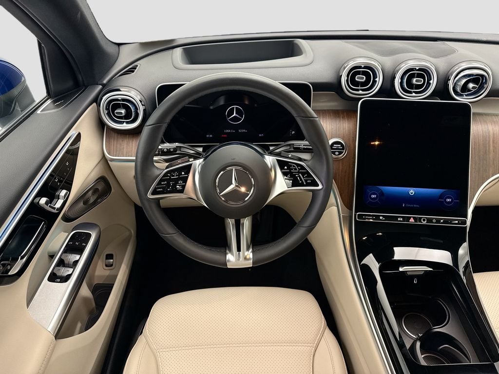 Used 2026 Starling Blue Metallic Mercedes-Benz GLC 300 image 10