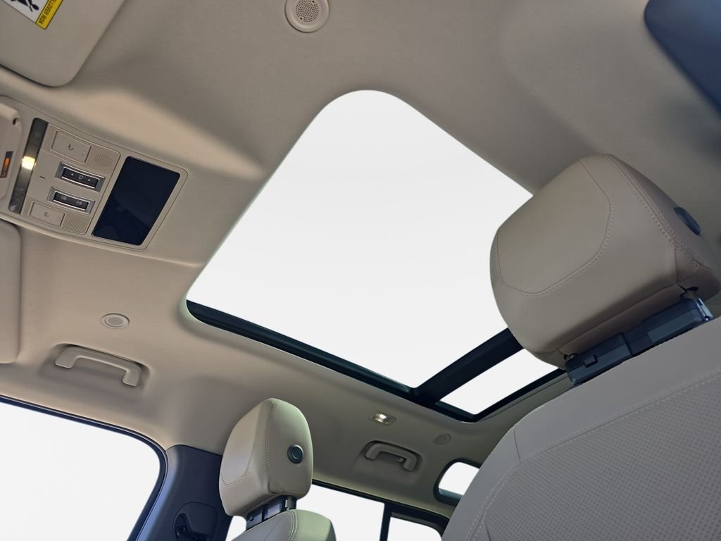 Certified Used 2024 Gray Land Rover S image 30