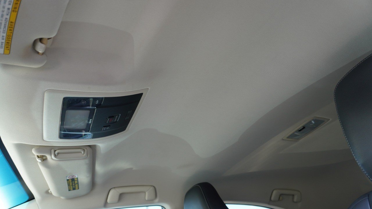 Used 2015 Gray Lexus  image 18
