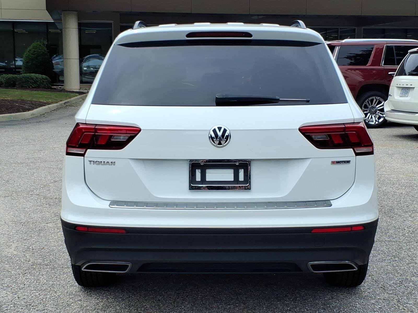 Used 2019 Pure White Volkswagen S image 9