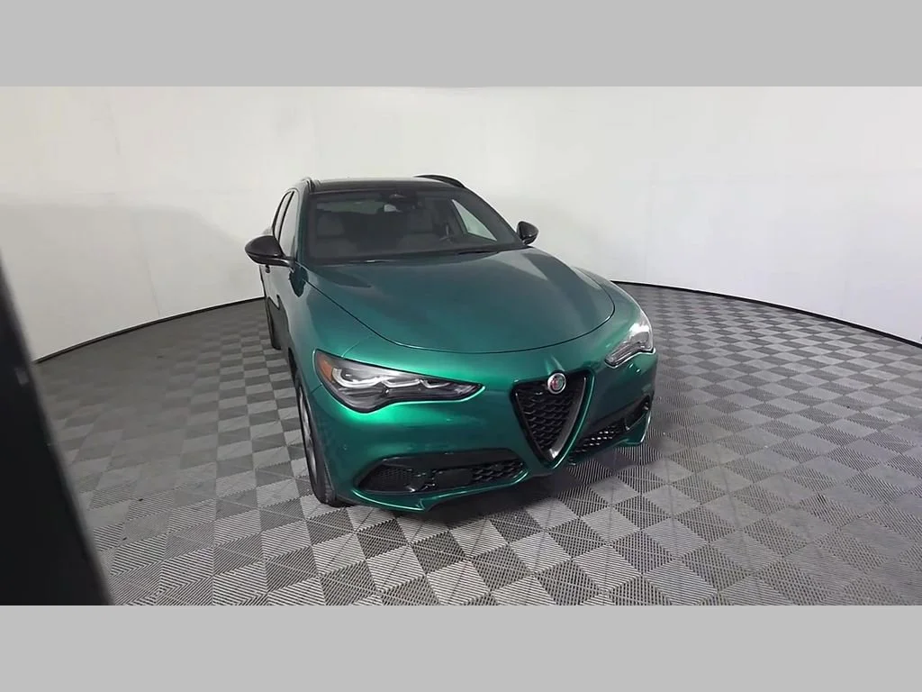 2025 Alfa Romeo Stelvio Base - Photo 42