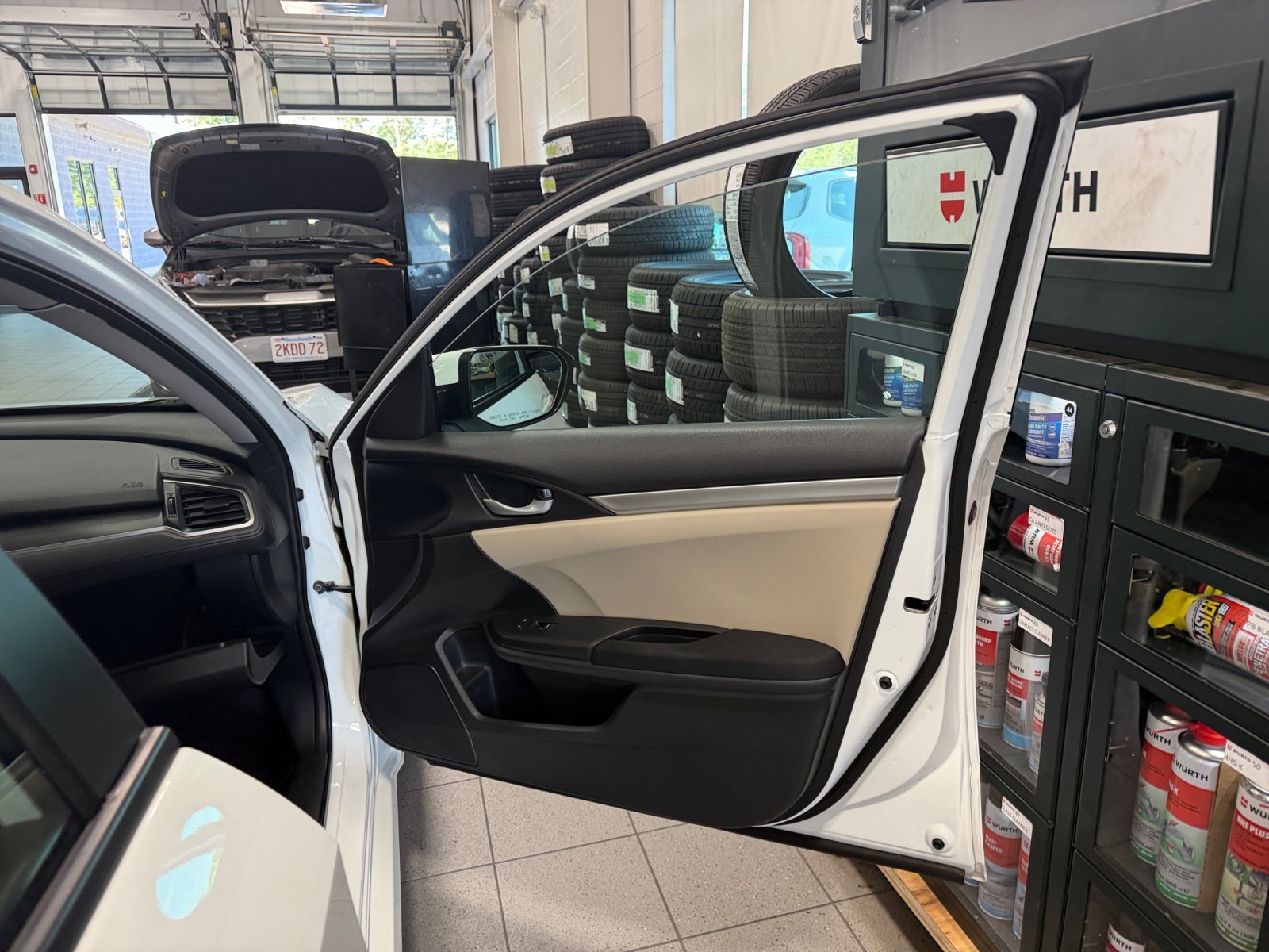2018 Honda Civic LX - Photo 29