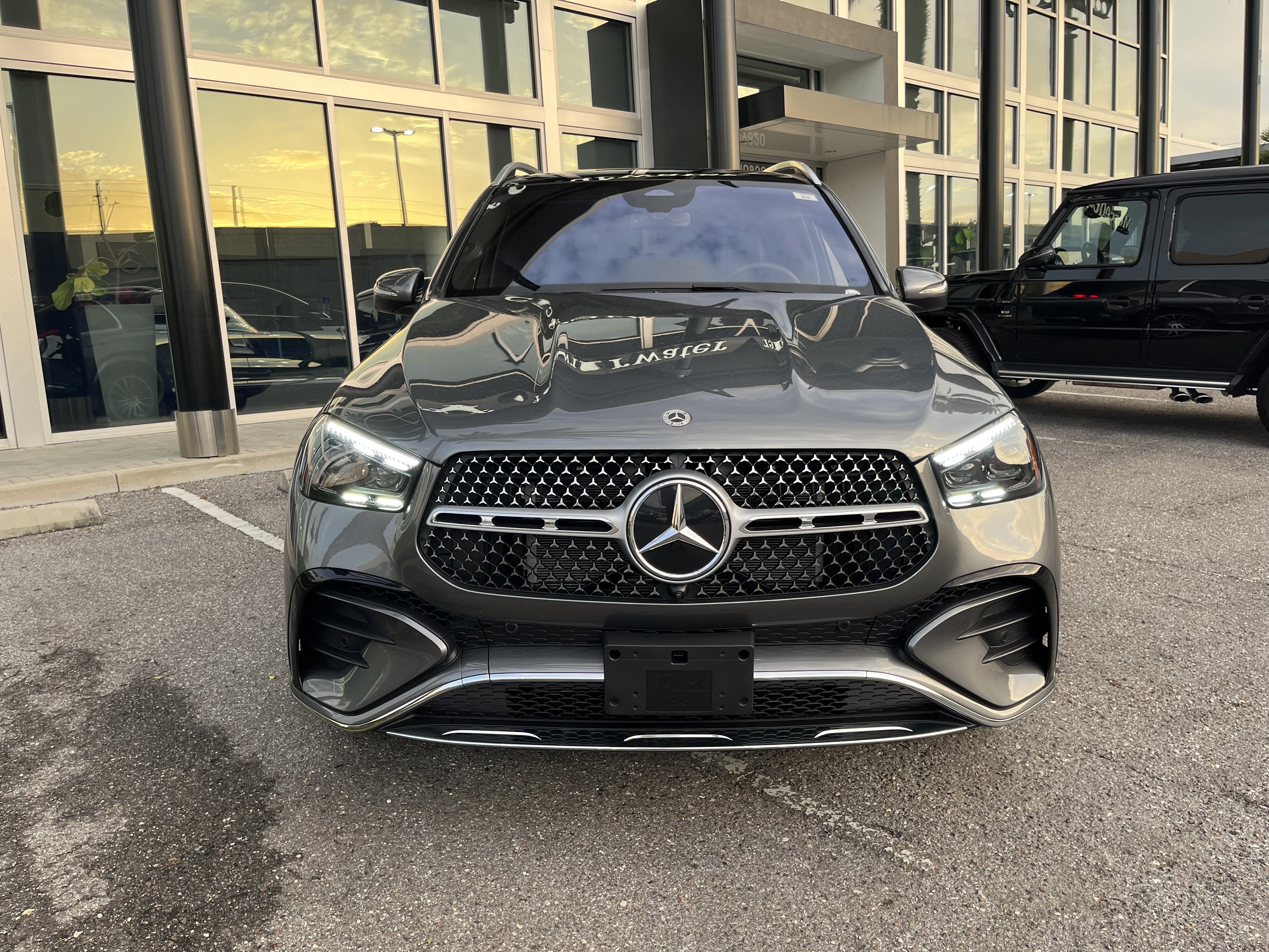 New 2026 SELENITE GREY Mercedes-Benz GLE 580 image 8