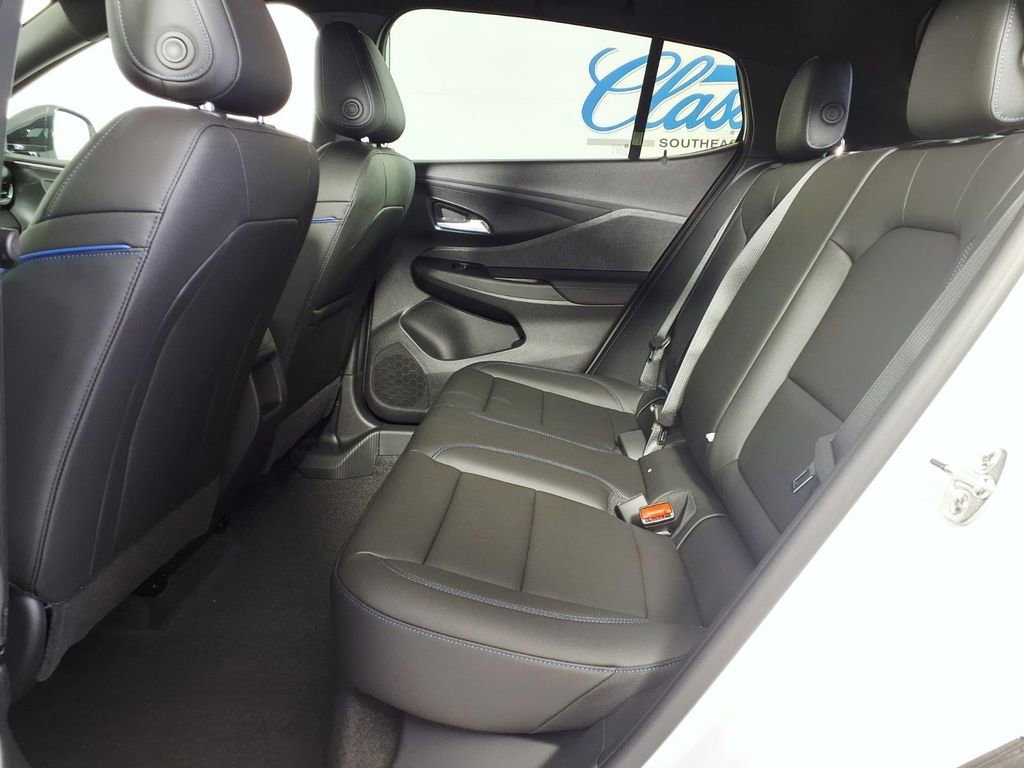 2026 Buick Envista Sport Touring - Photo 8