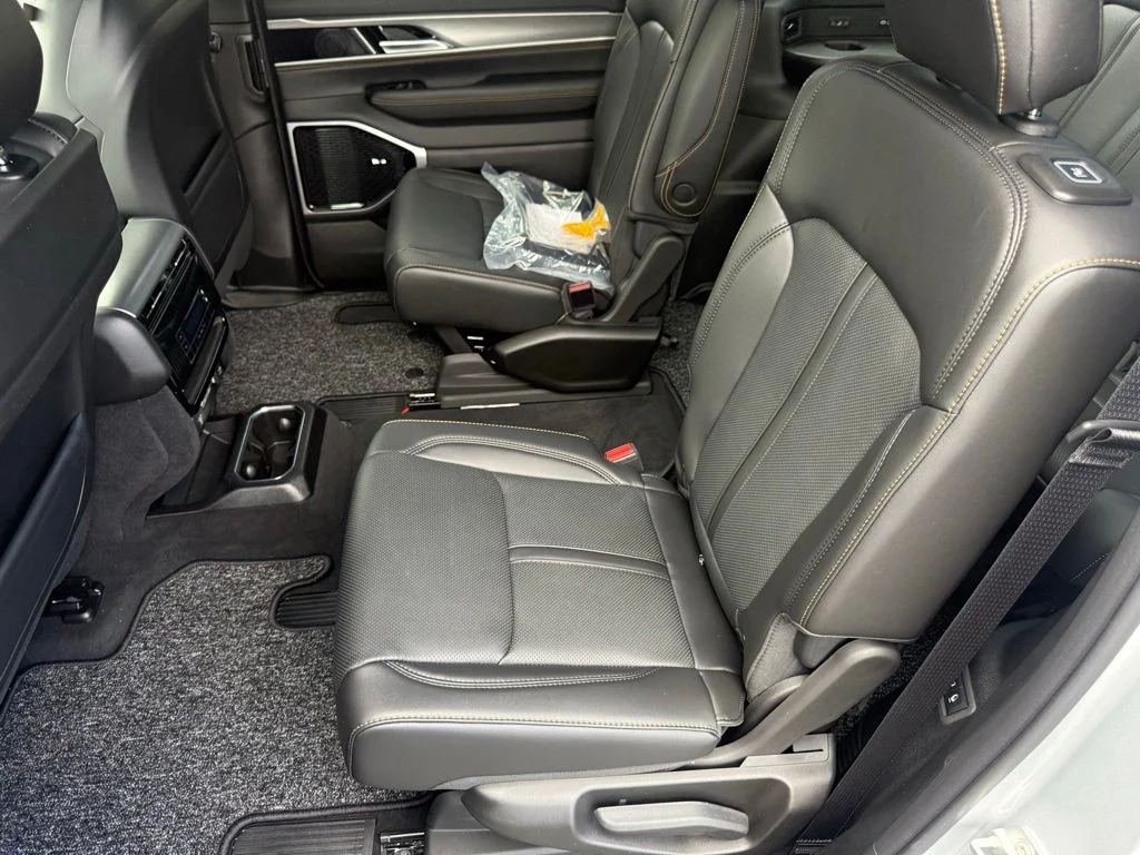 New 2026 Silver Jeep 85th Anniversary Edition image 32