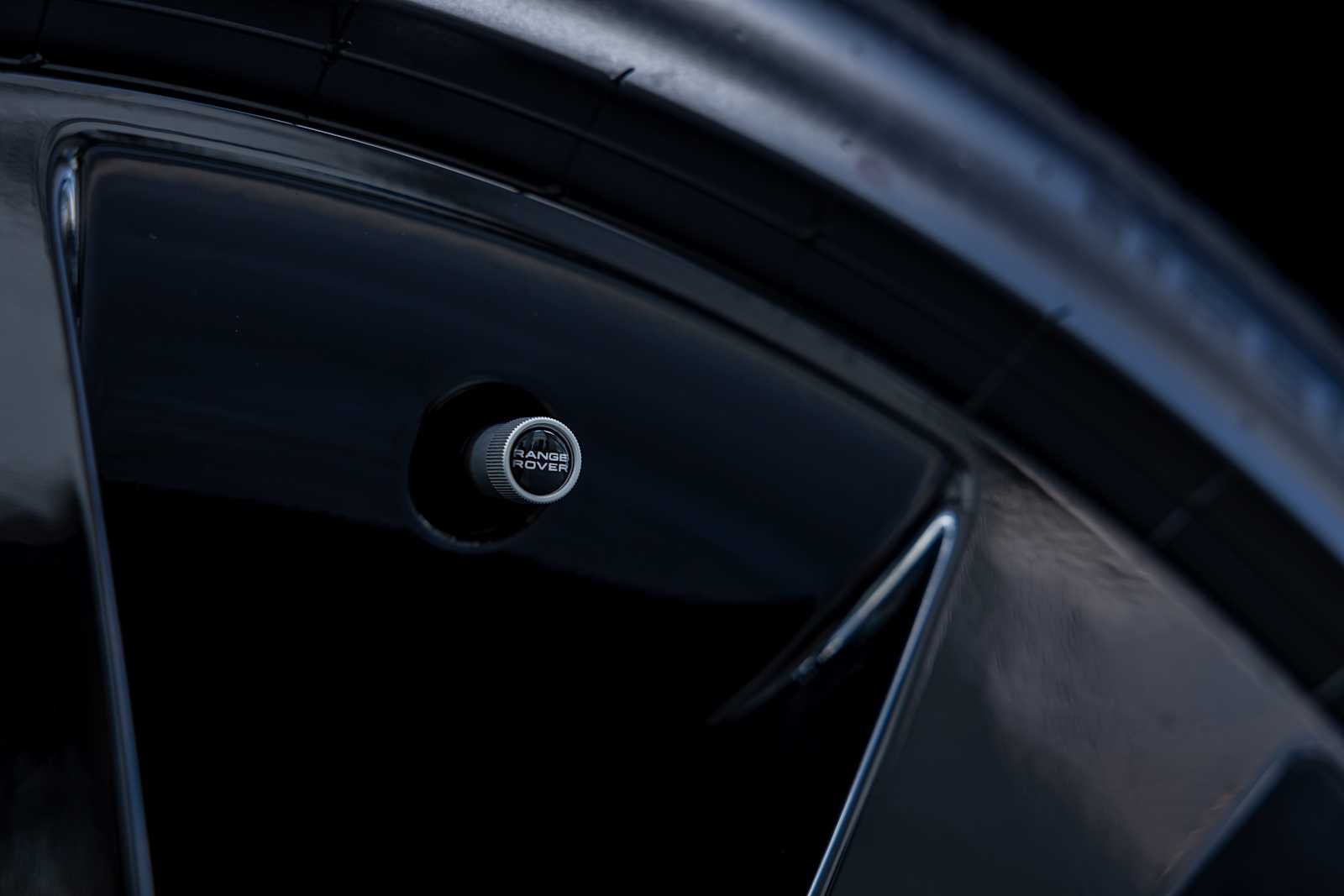 New 2026 BLACK Land Rover SE image 45
